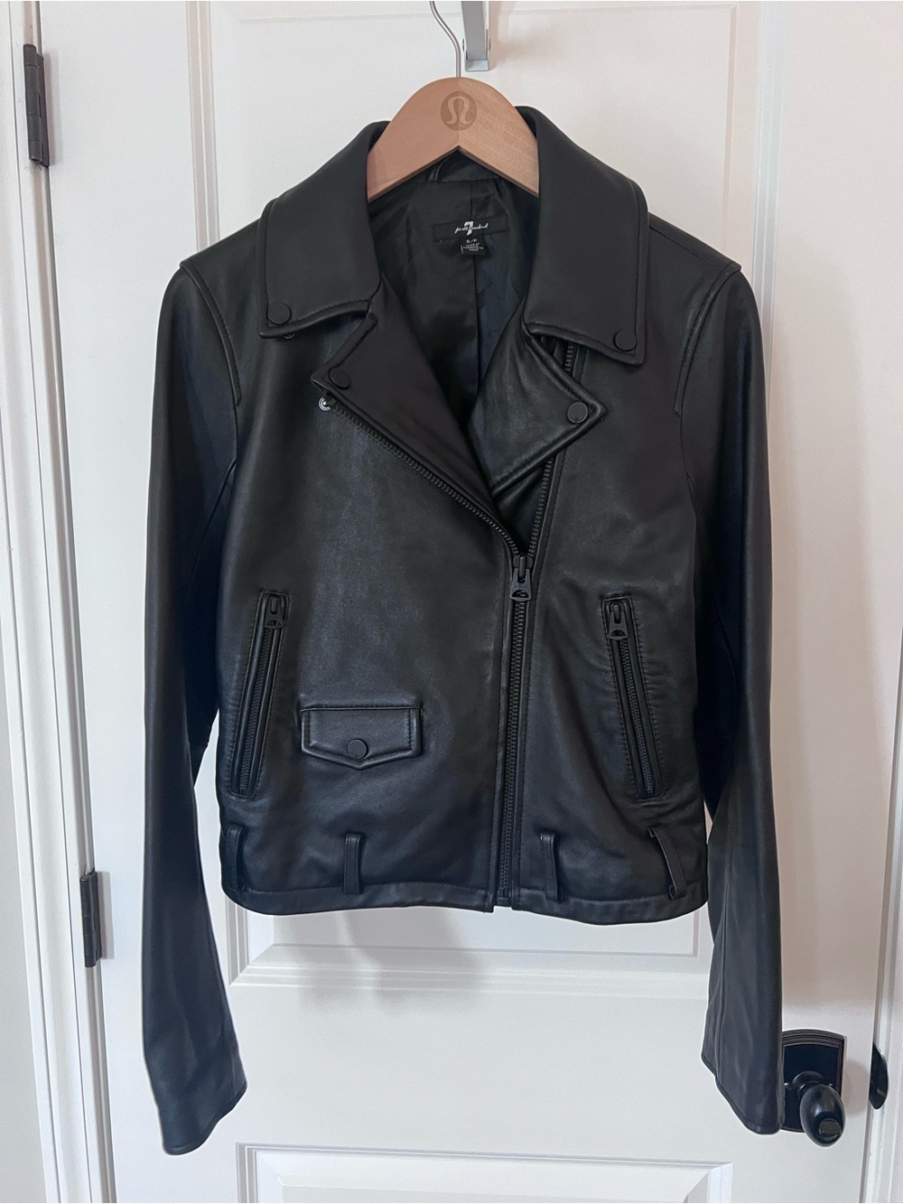 7 For All Mankind Genuine Leather Biker Jacket Size Small EUC